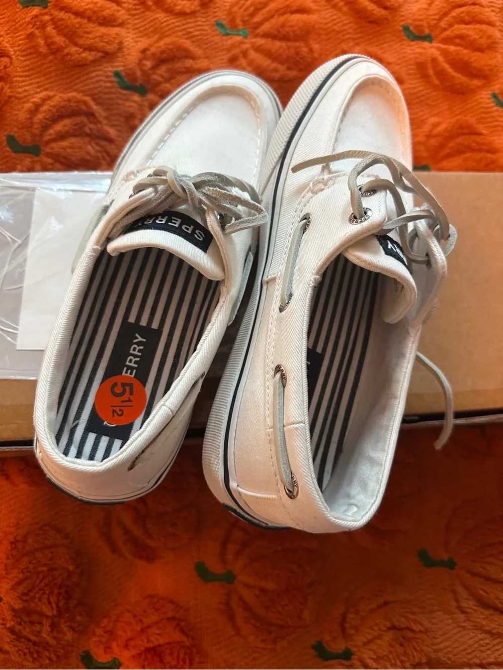 Sperry White Canvas Men’s Boat Shoes with Navy Trim